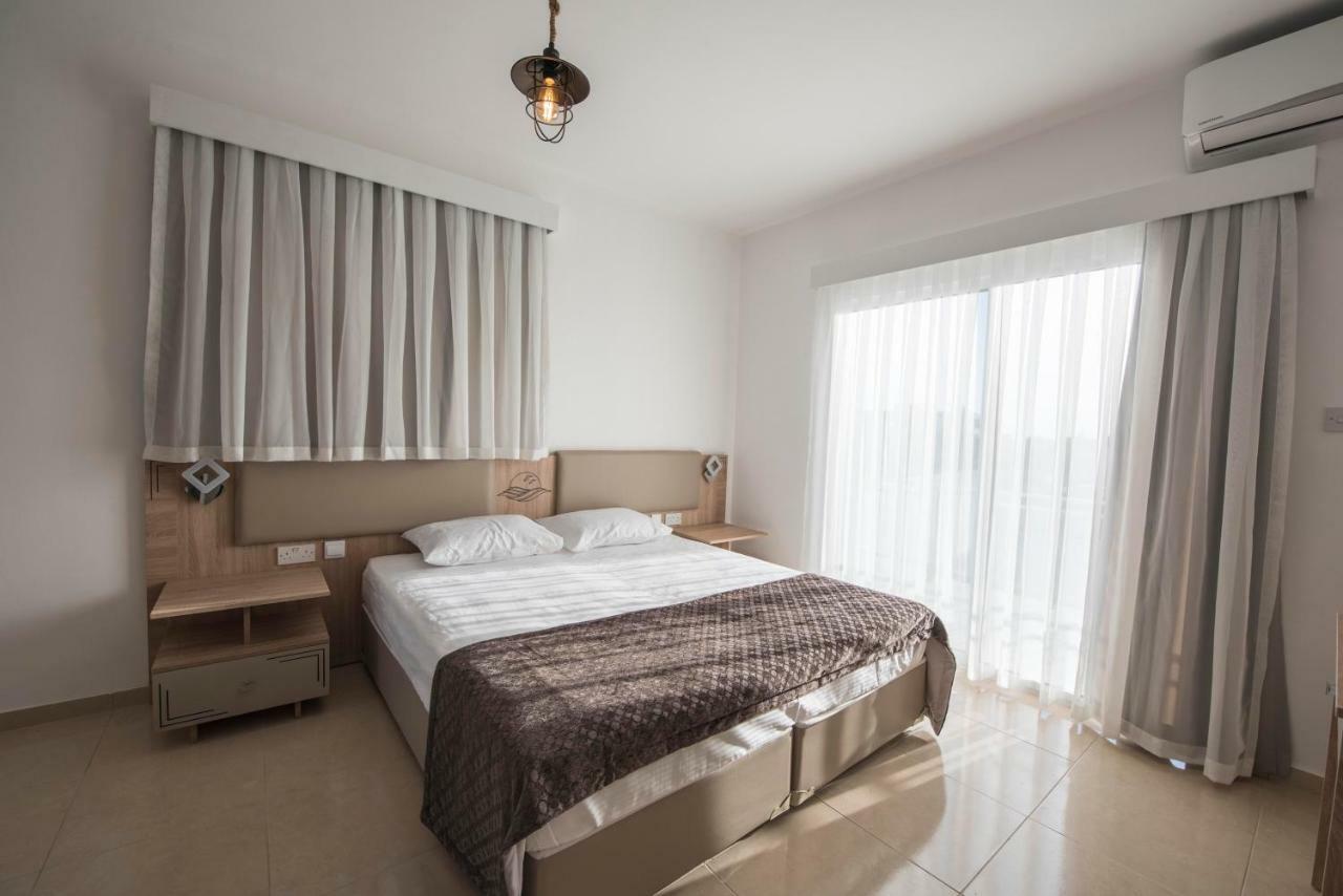 Deniz Airport Suites Нікосія Екстер'єр фото